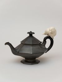 Chaffinch by Kaori Tatebayashi contemporary artwork sculpture, ceramics
