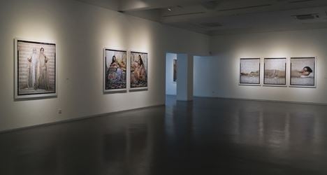 Exhibition view: Lalla Essaydi, Truth and Beauty, Sundaram Tagore Gallery, Singapore (26 October 2018–12 January 2019). Courtesy Sundaram Tagore Gallery.