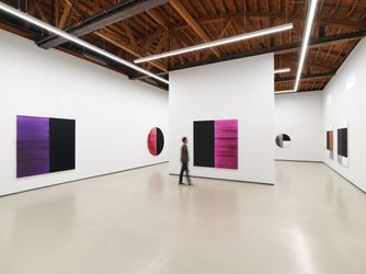 Exhibition view: Callum Innes, Turn, Sean Kelly, Los Angeles (16 March–4 May 2024). Courtesy Sean Kelly. Photo: Brica Wilcox.