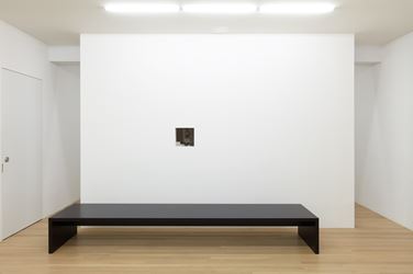 Exhibition view: Mathias Poledna, Substance, Galerie Buchholz, New York (3 May–17 June 2017). Courtesy Galerie Buchholz.