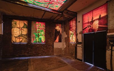Exhibition view: Lewis Miller, Curtains, The Modern Institute, Aird's Lane, Glasgow (7 May–22 June 2022). Courtesy The Modern Institute.