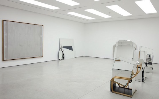 Exhibition view, Liu Wei, Silver, 2015. Image