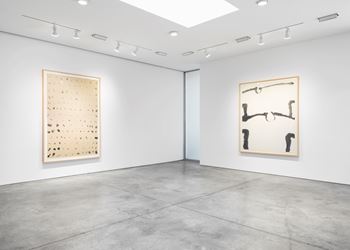 Exhibition view: Suh Se Ok, Lehmann Maupin, 536 West 22nd Street, New York (8 September–27 October 2018). Courtesy Lehmann Maupin.
