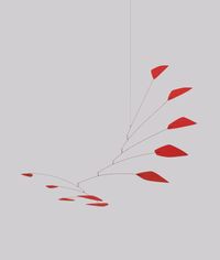 Alexander Calder and Lee Ufan's Innovative Oeuvres at Kukje Gallery 4