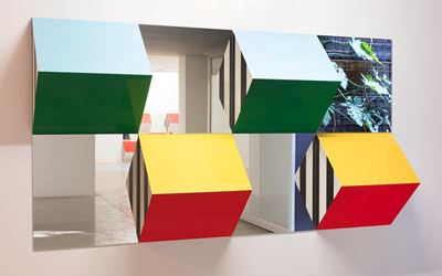 Exhibition view: Daniel Buren, Prisms, Colors and Mirrors: High-Relief > Situated Works, Galeria Nara Roesler, São Paulo (4 April–20 May 2017). Courtesy Galeria Nara Roesler. Photo: Everton Ballardin.