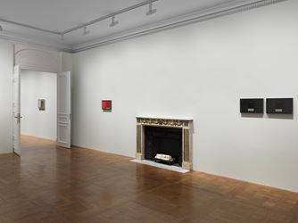 Exhibition view: Liu Ye, The Book and the Flower, David Zwirner, 69th Street, New York (29 October–19 December 2020). © Liu Ye. Courtesy the artist and David Zwirner.