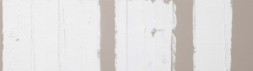 Yutaka Aoki, Untitled (2021). Acrylic, spray paint on canvas mounted on panel. 91.0 x 292.0 cm. Courtesy KOSAKU KANECHIKA. Photo: Keizo Kioku.
