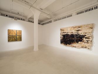 Exhibition view: Lingering Manifestations, Pearl Lam Galleries, Gillman Barracks, Singapore (29 April-1 July 2018). Courtesy Pearl Lam Galleries.