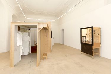 Contemporary art exhibition, Linus Riepler, in circles at Galerie Krinzinger, Seilerstätte 16, Vienna, Austria