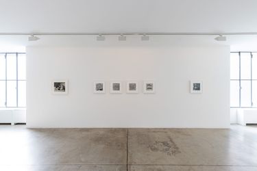 Exhibition view: Irving Penn, Solo Exhibition, Cardi Gallery, Milan (9 September–18 December 2021). © 2021 Cardi Gallery. Courtesy Cardi Gallery. Photo: Tommaso Ligorio.