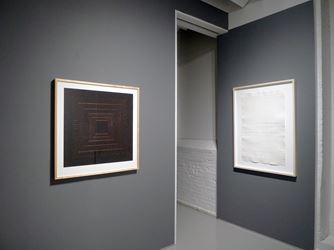 Exhibition view: Group Exhibition, The Art of Paper, Sundaram Tagore Gallery, New York (15 November 2018–9 February 2019). Courtesy the artists and Sundaram Tagore Gallery.