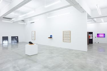 Exhibition view: Group Exhibition, Summer Group Exhibition, Tina Kim Gallery, New York (28 June–3 August 2018). Courtesy Tina Kim Gallery, New York. Photo: Jeremy Haik. 