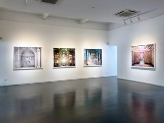Exhibition view: Karen Knorr, Migrations, Sundaram Tagore Gallery, Singapore (21 September–16 November 2019). Courtesy Sundaram Tagore Gallery.