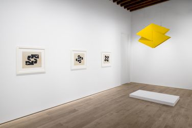 Exhibition view: Hélio Oiticica, HO in Motion, Lisson Gallery, Shanghai (2 September–30 October 2021) © Estate of Hélio Oiticica. Courtesy Lisson Gallery, Shanghai.
