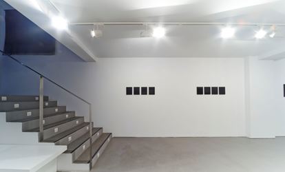 Exhibition view: Jöel Andrianomearisoa, De Profundis, Sabrina Amrani Gallery, Madera, 23, Madrid (4 February–28 March 2015). Courtesy Sabrina Amrani Gallery.