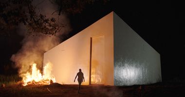 Renzo Martens’ Film ‘White Cube’ Embodies the Phrase ‘Joy to the World’