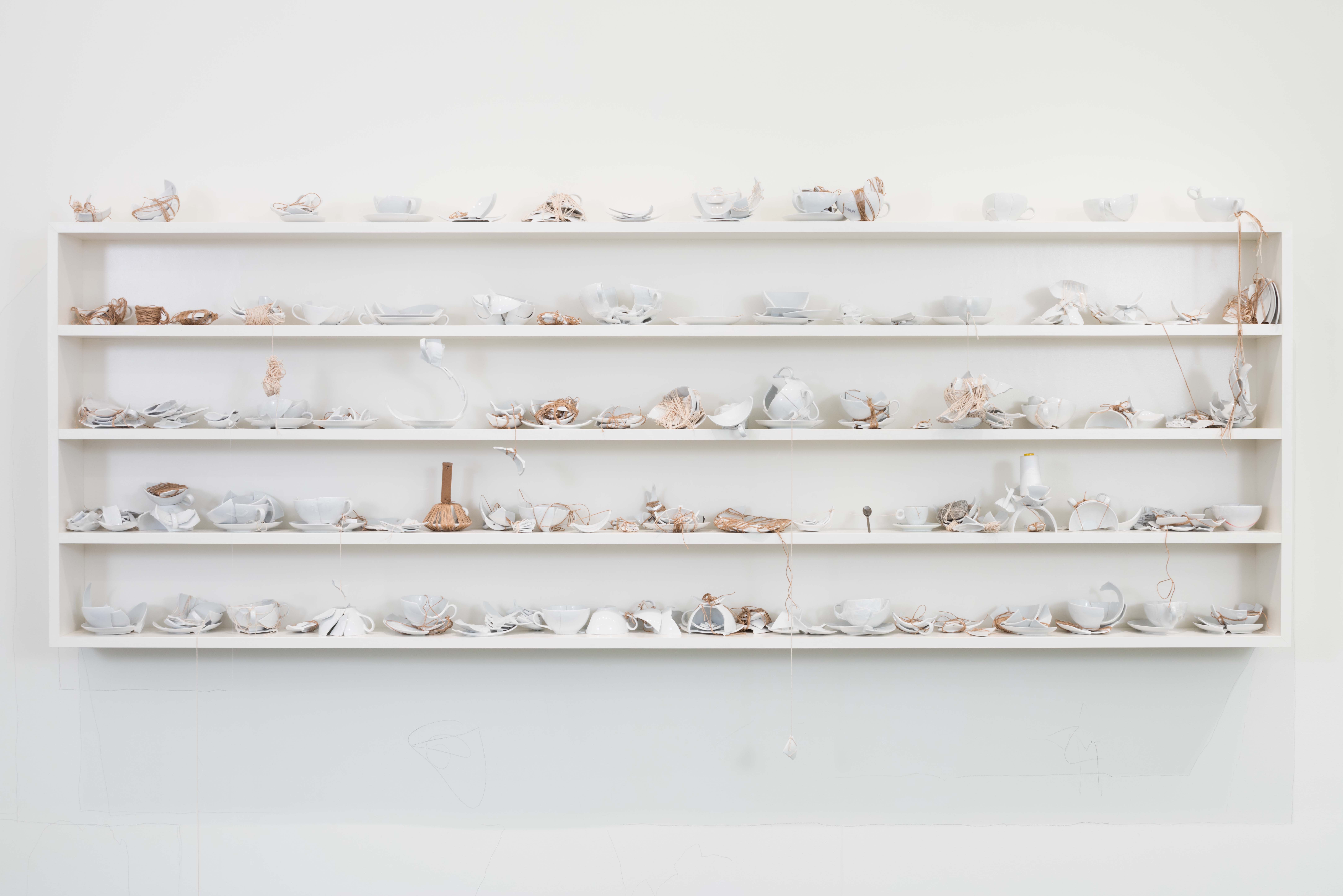 Yoko Ono, Mend Piece (1966/2015). Ceramic, glue, tape, scissors, and twine dimensions variable. Photographer: Pierre Le Hors.