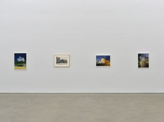 Exhibition view: Edward Hopper and Dike Blair, Gloucester, Karma, 22 East 2nd Street, New York (10 November–21 December 2022). Courtesy Karma.