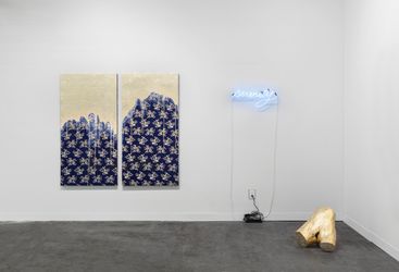 Exhibition view: Timothy Hyunsoo Lee, Booth P20, Sabrina Amrani Gallery, The Armory Show (8 March–11 March 2018). Courtesy Sabrina Amrani Gallery.