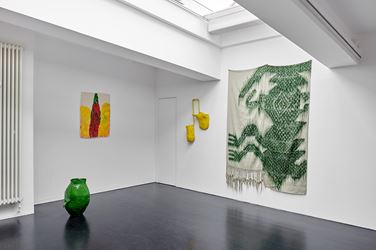 Exhibition view: Group Exhibition, Adieu to Old England, The Kids are Alright, CHOI&LAGER Gallery, Cologne (22 November 2019–16 February 2020). Courtesy CHOI&LAGER Gallery.