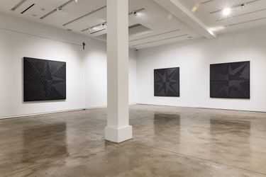 Exhibition view: James Little, Black Stars & White Paintings, Kavi Gupta, Elizabeth St, Fl 1, Chicago (12 November 2022 – 4 March 2023). Courtesy Kavi Gupta.