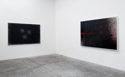 Exhibition view: Kulimoe'anga Stone Maka, Kumi Ē Manatu (Finding Black Tapa Memories), Jonathan Smart Gallery, Christchurch (28 January–19 February 2022). Courtesy Jonathan Smart Gallery. 