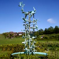 Gocciolatoio di tritacarne - Fleischwolfbrunnen (meat grinder fountain) by Daniel Spoerri contemporary artwork sculpture