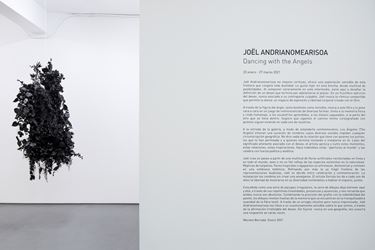 Exhibition view: Joël Andrianomearisoa, Dancing with the Angels, Sabrina Amrani, Sallaberry, 52, Madrid (23 January–28 March 2021). Courtesy the artist and Sabrina Amrani. 