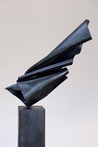 Uccello No. 1 by Francesco Moretti contemporary artwork sculpture