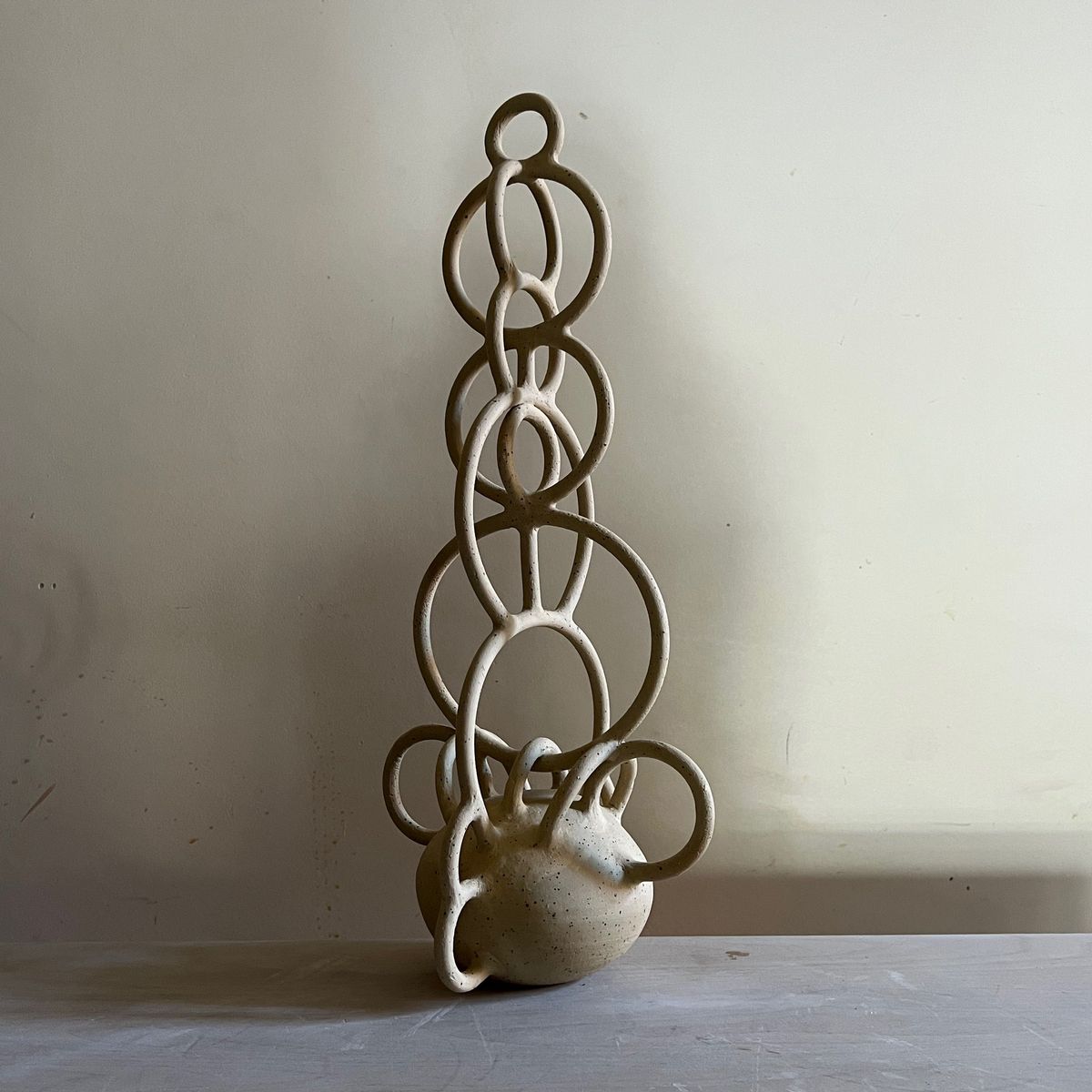 Aniana Heras Biography, Artworks & Exhibitions Ocula Artist