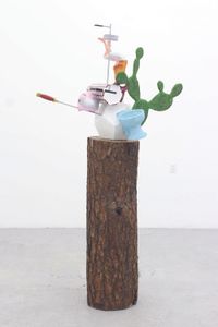 Las cosas antiguas que nos pertenecen(Dodecahedron/toilet) by Gabriel Rico contemporary artwork painting, sculpture