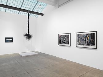 Exhibition view: Group Exhibition, Rhe: everything flows;, Galerie Lelong & Co., New York (7 January–13 February 2021).  Courtesy Galerie Lelong & Co., New York. 