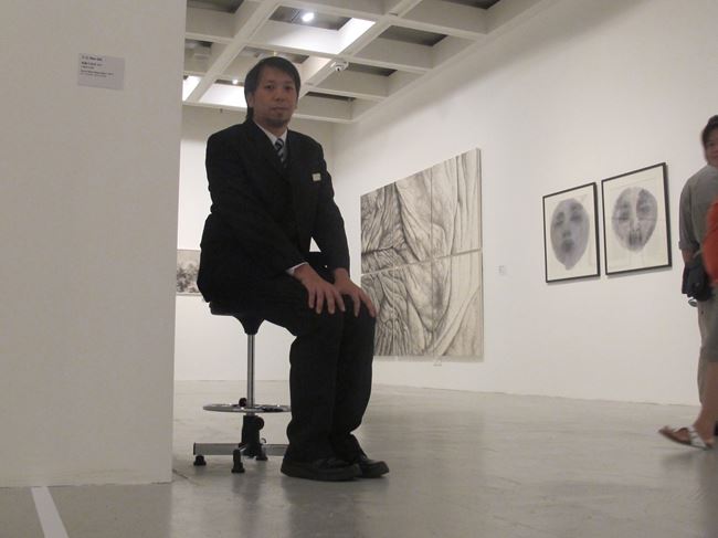 Chair Movement by Ching Chin Wai Luke contemporary artwork