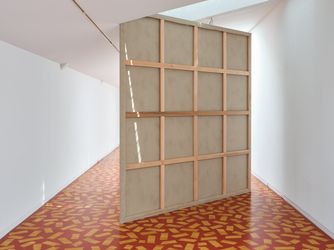 Exhibition view: Andrew Barber, Shipwreck, Two Rooms, Auckland (4 February–5 March 2022). Courtesy Two Rooms. 