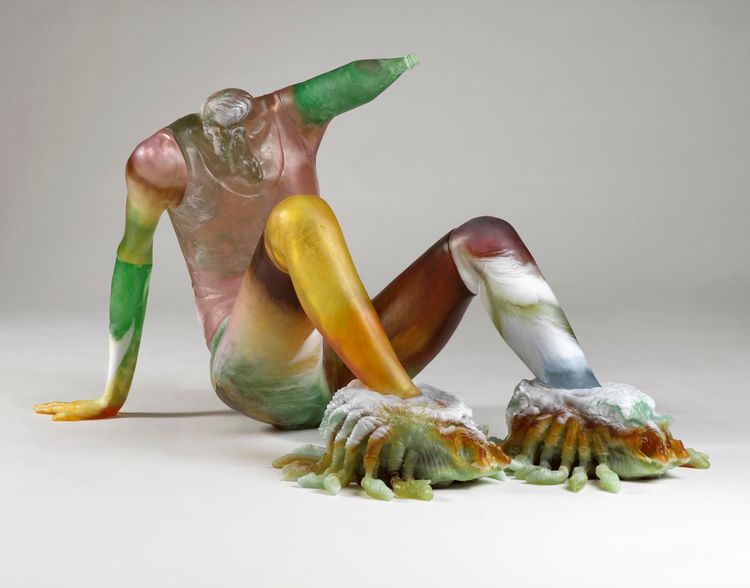 Rising Star Andra Ursuţa Brings Radioactive Forms to Paris
