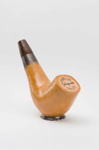 Snuff by Schiaparelli Snuff Bottle by Renee So contemporary artwork ceramics