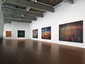 Exhibition view: Zeng  Fanzhi, In the  Studio, Hauser  &  Wirth, Zürich (22 September–10 November 2018).   ©  Zeng  Fanzhi. Courtesy  the  artist  and  Hauser  &  Wirth.