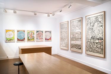 Exhibition view: Pierre Alechinsky, Dernières nouvelles, Galerie Lelong & Co., rue de Téhéran, Paris (9 march–29 April 2023). Courtesy Galerie Lelong & Co. 