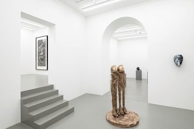 Exhibition view: Jean-Marie Appriou, Gemini; Andrew Lord, a sculpture of my left hand and five embraces, Galerie Eva Presenhuber, Vienna (9 November–22 December 2023). © Jean-Marie Appriou, Andrew Lord.