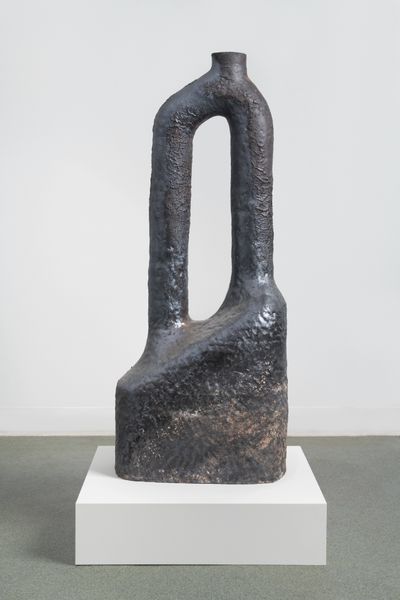 Theaster Gates, Untitled (Black Vessel) (2023). Woodfired stoneware and manganese glaze. 111.8 x 45.7 x 25.4 cm.
