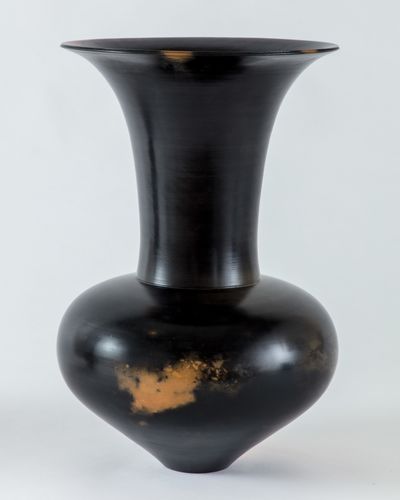 Magdalene Odundo, Untitled Vessel, Symmetrical Series (2020). Ceramics, terracotta. 46.5 x 30 x 30 cm.