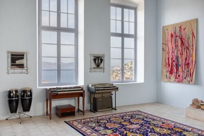 Exhibition view: Helen Marden and Dimitrios Antonitsis, The Warp of Time, Old Carpet Factory, Hydra. (16 June–8 September 2024). Photo: Sarah Rainer.