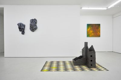 Exhibition view: Rike Droescher and Zoe Koke, THE SERPENT'S TAIL, London (10 October–18 November 2023).
