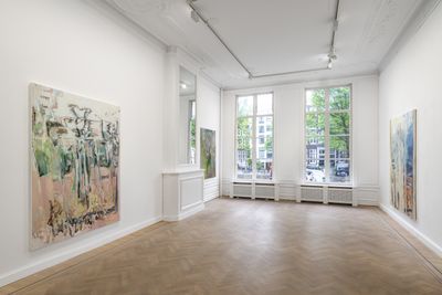 Exhibition view: Francesca Mollett, Halves, GRIMM, Amsterdam (2 June–22 July 2023).