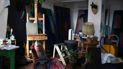 Sahara Longe Studio.