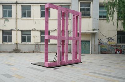Li Tao, A shelf with one board missing (2021). Exhibition view: Gallery Weekend Beijing, 798 Art District, Beijing (26 May–June 2023).