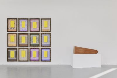 Cengiz Çekil, Temizlik beziyle / With a cleaning cloth (2012); Imman Issa, Material for a sculpture representing a monument erected in the spirit of defiance of a larger power (2010) (left to right). Exhibition view: Remembering Mwene Mutapa – Exotic Mapping of a Collection, Servais Family Collection, The Loft, Brussels (5 January–15 April 2017).