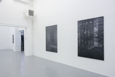Exhibition view: Dirk Braeckman, FERNWEH, Zeno X Gallery, Antwerp (10 March–24 April 2021).