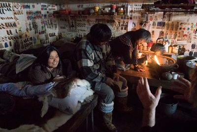 Actors on set during filming of One Day in the Life of Noah Piugattuk (2018) by Isuma. Photographer: Levi Uttak. Copyright: Isuma Distribution International.