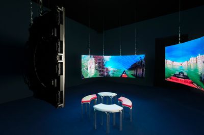 Hito Steyerl, Leonardo's Submarine (2019). Video installation, environment, three-channel HD video, colour, sound. 9 min 30 sec. Environment: three curved screens made of LED panels. Dimensions variable. Exhibition view: May You Live In Interesting Times, 58th Venice Biennale, Giardini (11 May–24 November 2019). Courtesy the artist, Andrew Kreps Gallery, New York; Esther Schipper, Berlin. Photo: © Andrea Rossetti.